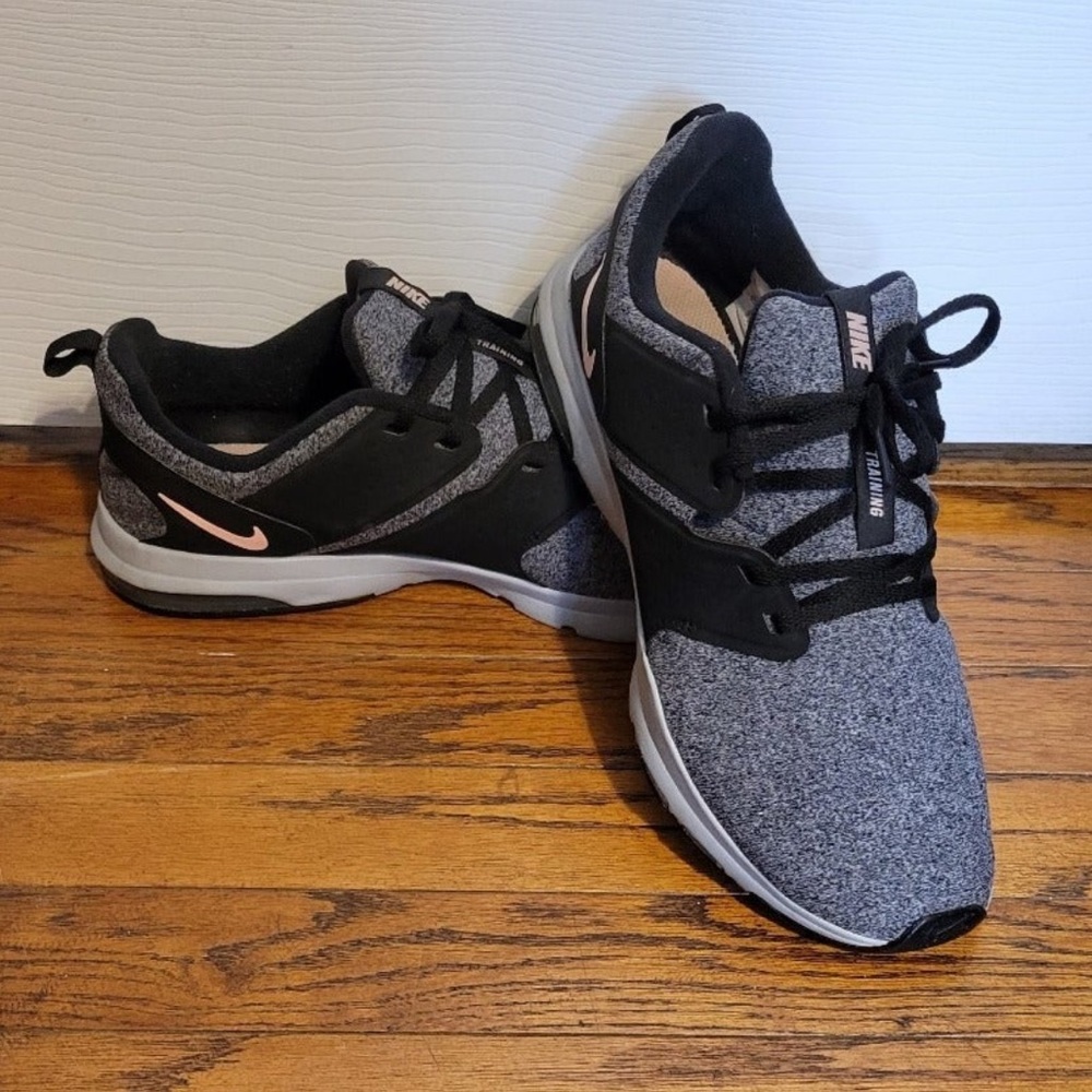 Women’s Nike Air Bella